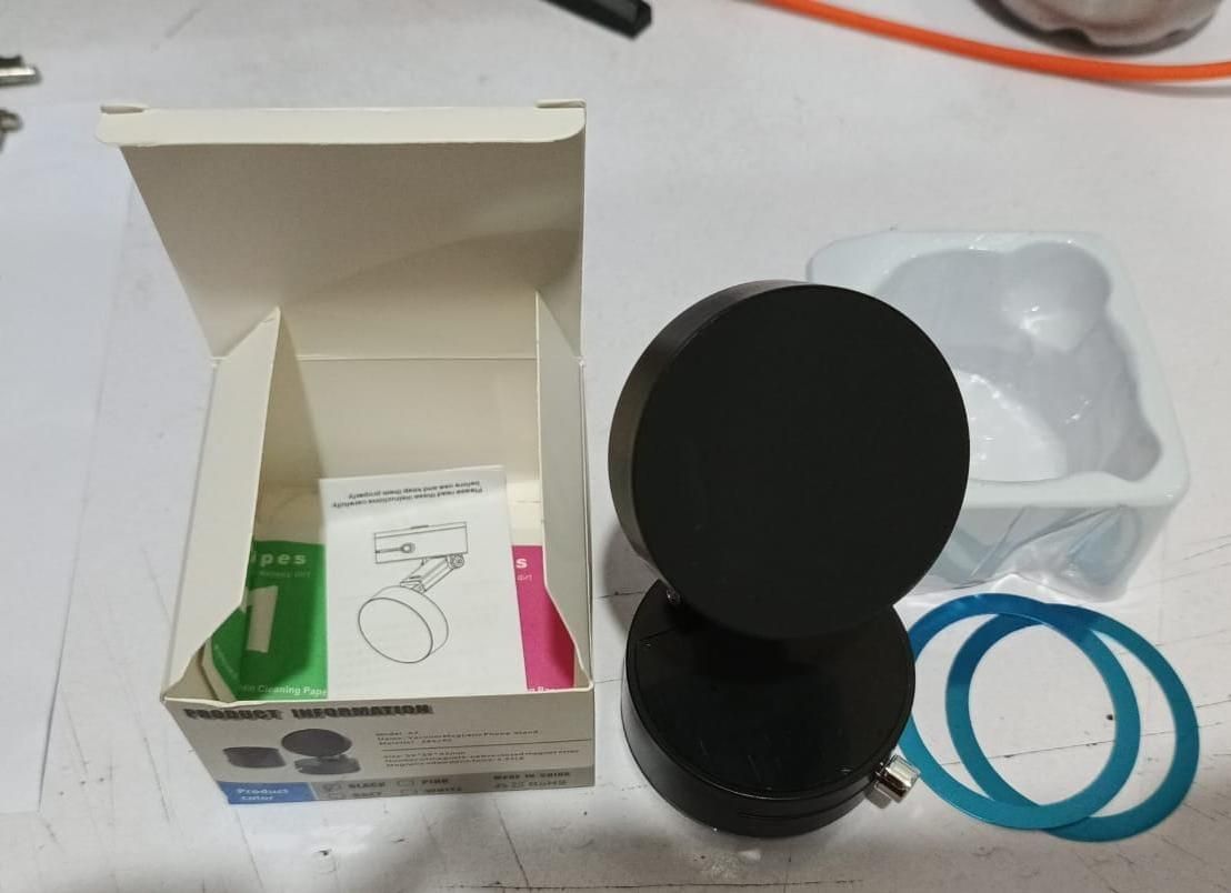 Magnetic Phone Holder – Foldable 360° Car Mount